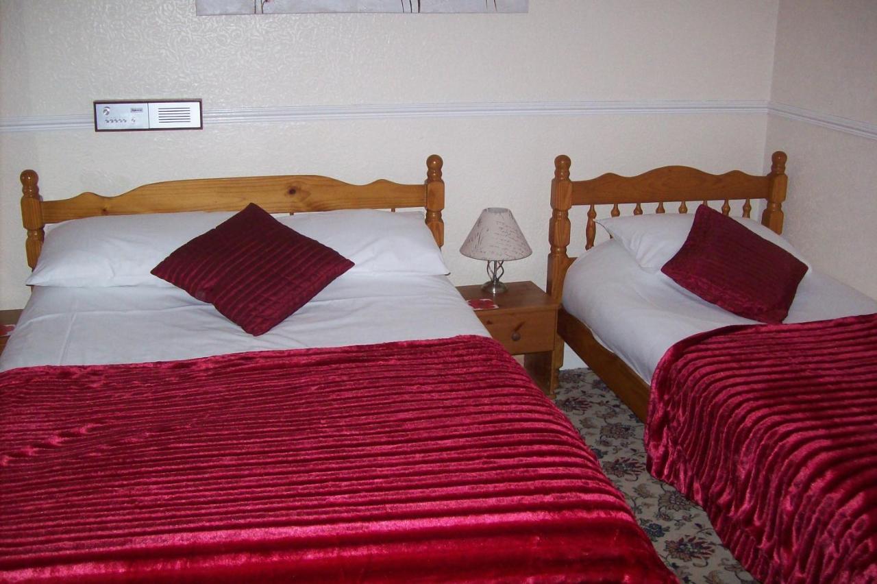 Avalon Guest Accommodation Great Yarmouth Exterior photo